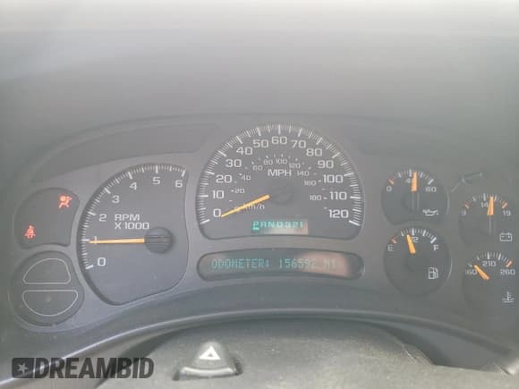 ✅ 2004 Chevrolet Silverado 1500 LS • VIN: 2GCEC19V941138194 • Lot: 67627705. Wystawiony na Copart z przebiegiem 156 592 mil. Bezpłatny archiwum sprzedaży aukcyjnych z USA i szczegółowy raport historii pojazdu na DreamBid. Zdjęcie 9.