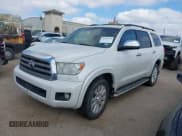 ✅ 2013 Toyota Sequoia Platinum • VIN: 5TDDW5G11DS090709 • Lot: 41487304. Wystawiony na IAAI z przebiegiem 195 297 mil. Bezpłatny archiwum sprzedaży aukcyjnych z USA i szczegółowy raport historii pojazdu na DreamBid. Zdjęcie 2.