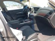 ✅ 2011 Infiniti M • VIN: JN1BY1AR0BM376832 • Lot: 42960477. Listed on IAAI with 80,028 mi. Free auction sales archive from the USA and detailed vehicle history report at DreamBid. Image 5.