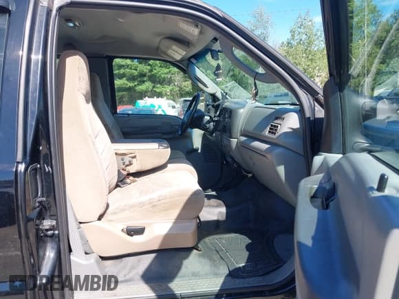 ✅ 2004 Ford F-350 XL • VIN: 1FTSX31L24ED32478 • Lot: 42773286. Listed on IAAI with 185,601 mi. Free auction sales archive from the USA and detailed vehicle history report at DreamBid. Image 5.