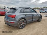 ✅ 2025 Audi Q5 S line Premium Plus • VIN: WA1EAAFY1S2024895 • Lot: 93634845. Wystawiony na Copart z przebiegiem Nie podano. Bezpłatny archiwum sprzedaży aukcyjnych z USA i szczegółowy raport historii pojazdu na DreamBid. Zdjęcie 3.