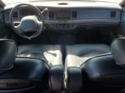 ✅ 1996 Lincoln Town Car Executive • VIN: 1LNLM81W9TY728954 • Lot: 85326925. Listed on Copart with 356,596 mi. Free auction sales archive from the USA and detailed vehicle history report at DreamBid. Image 8.