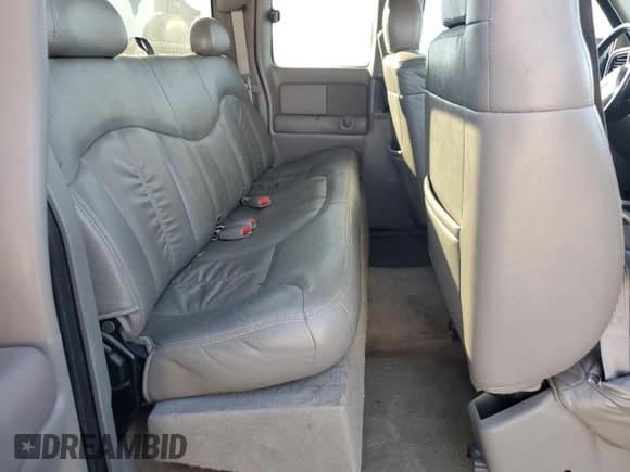 ✅ 2002 Chevrolet Silverado 1500 LS • VIN: 2GCEC19T721103682 • Лот: 77005874. Опубликован ранее на Copart с пробегом 212 122 миль. Бесплатный доступ к архиву аукционных продаж из США и подробный отчёт об истории автомобиля на DreamBid. Изображение 10.