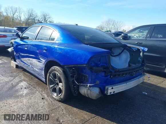 2020 Dodge Charger SXT с VIN 2C3CDXBG6LH144127, выставлен на аукционе IAAI как лот 40927988 с пробегом Не указан миль и . История ставок и продаж доступна на DreamBid. Изображение 3.