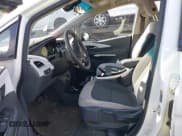 ✅ 2019 Chevrolet Bolt EV LT • VIN: 1G1FY6S05K4105950 • Lot: 41741863. Wystawiony na IAAI z przebiegiem 47 013 mil. Bezpłatny archiwum sprzedaży aukcyjnych z USA i szczegółowy raport historii pojazdu na DreamBid. Zdjęcie 5.