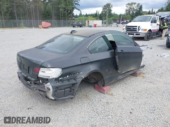 ✅ 2009 BMW M3 • VIN: WBSWD93589P361970 • Lot: 42565262. Listed on IAAI with Not provided. Free auction sales archive from the USA and detailed vehicle history report at DreamBid. Image 4.