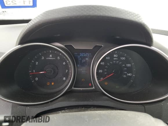 ✅ 2016 Hyundai Veloster • VIN: KMHTC6AD6GU298223 • Lot: 54957445. Wystawiony na Copart z przebiegiem 92 525 mil. Bezpłatny archiwum sprzedaży aukcyjnych z USA i szczegółowy raport historii pojazdu na DreamBid. Zdjęcie 9.