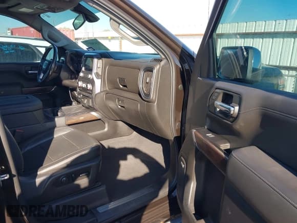 ✅ 2019 GMC Sierra 1500 SLT • VIN: 1GTU9DED8KZ175458 • Lot: 43456572. Listed on IAAI with 151,391 mi. Free auction sales archive from the USA and detailed vehicle history report at DreamBid. Image 5.