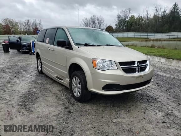 ✅ 2014 Dodge Grand Caravan SE • VIN: 2C4RDGBG1ER471425 • Lot: 90443765. Wystawiony na Copart z przebiegiem 63 031 mil. Bezpłatny archiwum sprzedaży aukcyjnych z USA i szczegółowy raport historii pojazdu na DreamBid. Zdjęcie 14.