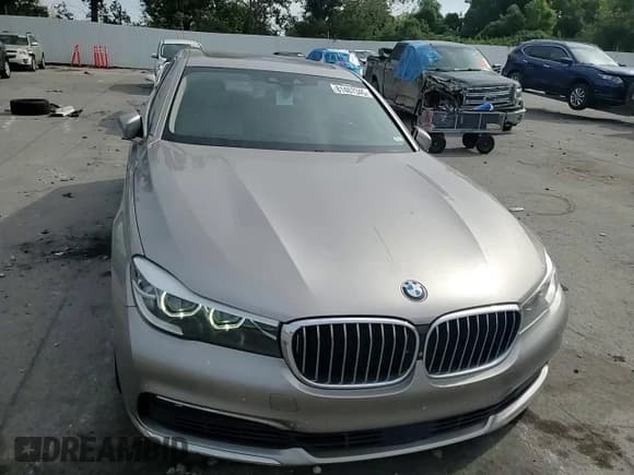 ✅ 2017 BMW 7 Series 740i • VIN: WBA7E2C3XHG741287 • Lot: 81467345. Listed on Copart with 112,218 mi. Free auction sales archive from the USA and detailed vehicle history report at DreamBid. Image 13.