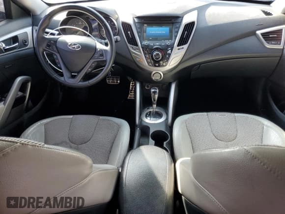 ✅ 2012 Hyundai Veloster w/Gray Int • VIN: KMHTC6AD8CU036424 • Lot: 45939445. Wystawiony na Copart z przebiegiem 119 470 mil. Bezpłatny archiwum sprzedaży aukcyjnych z USA i szczegółowy raport historii pojazdu na DreamBid. Zdjęcie 8.