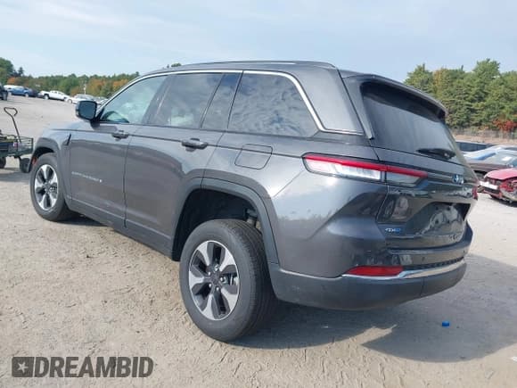 ✅ 2022 Jeep Grand Cherokee • VIN: 1C4RJYB63N8716923 • Lot: 43289093. Listed on IAAI with 74,245 mi. Free auction sales archive from the USA and detailed vehicle history report at DreamBid. Image 3.