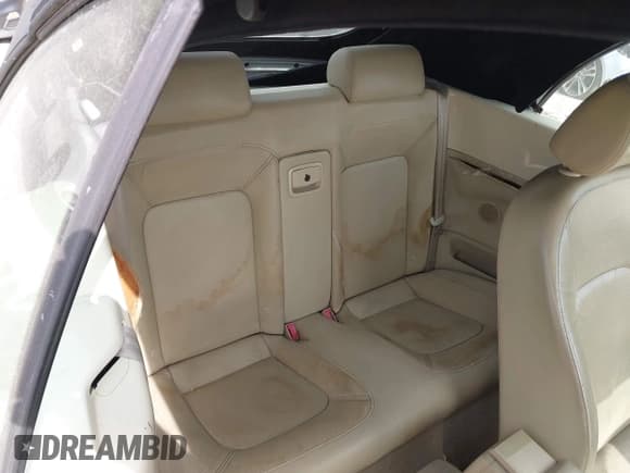 ✅ 2005 Volkswagen Beetle GLS • VIN: 3VWCM31Y35M315173 • Lot: 43201959. Wystawiony na IAAI z przebiegiem 112 090 mil. Bezpłatny archiwum sprzedaży aukcyjnych z USA i szczegółowy raport historii pojazdu na DreamBid. Zdjęcie 8.