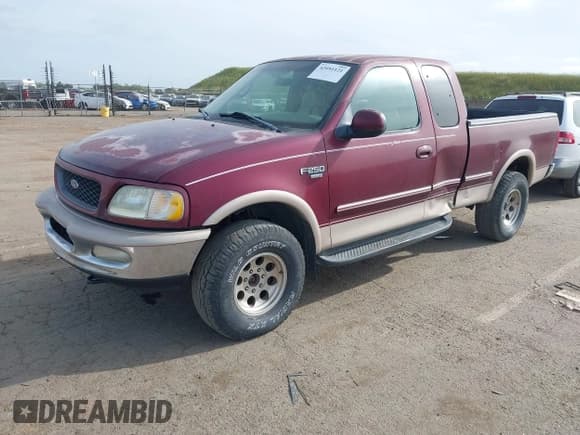 ✅ 1998 Ford F-250 • VIN: 1FTPX28L5WKA52306 • Lot: 42051121. Listed on IAAI with 234,511 mi. Free auction sales archive from the USA and detailed vehicle history report at DreamBid. Image 2.