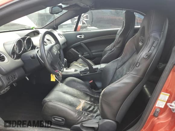 ✅ 2011 Mitsubishi Eclipse GS Sport • VIN: 4A37L5EF5BE014561 • Lot: 60543835. Wystawiony na Copart z przebiegiem 167 197 mil. Bezpłatny archiwum sprzedaży aukcyjnych z USA i szczegółowy raport historii pojazdu na DreamBid. Zdjęcie 7.