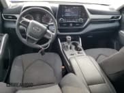 ✅ 2022 Toyota Highlander LE • VIN: 5TDZZRAH4NS092272 • Lot: 48683415. Listed on Copart with 54,116 mi. Free auction sales archive from the USA and detailed vehicle history report at DreamBid. Image 8.