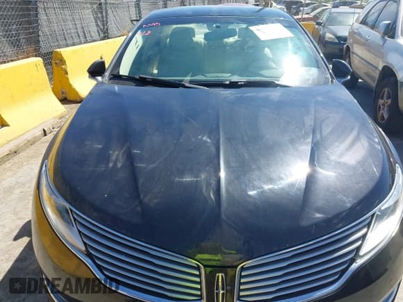 ✅ 2014 Lincoln MKZ Hybrid • VIN: 3LN6L2LU4ER827725 • Lot: 43178086. Listed on IAAI with 190,208 mi. Free auction sales archive from the USA and detailed vehicle history report at DreamBid. Image 6.