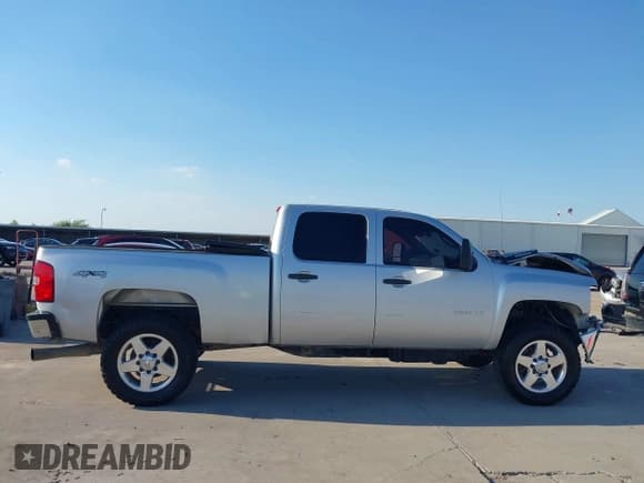 ✅ 2011 Chevrolet Silverado 2500HD LT • VIN: 1GC1KXC85BF112253 • Lot: 43358409. Listed on IAAI with 73,709 mi. Free auction sales archive from the USA and detailed vehicle history report at DreamBid. Image 14.