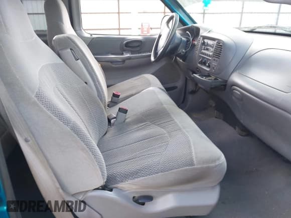 ✅ 1999 Ford F-150 XL • VIN: 2FTRX17L3XCA17712 • Lot: 42956465. Listed on IAAI with 181,617 mi. Free auction sales archive from the USA and detailed vehicle history report at DreamBid. Image 5.