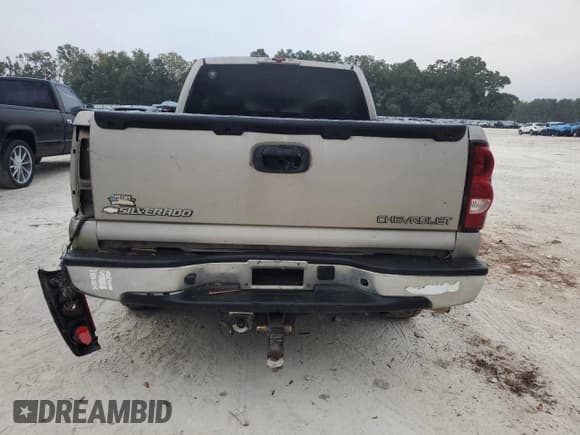 ✅ 2003 Chevrolet Silverado 1500 LS • VIN: 2GCEC19T031286134 • Лот: 74830354. Опубликован ранее на Copart с пробегом 316 222 миль. Бесплатный доступ к архиву аукционных продаж из США и подробный отчёт об истории автомобиля на DreamBid. Изображение 6.