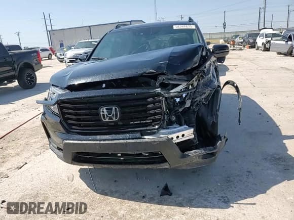 ✅ 2024 Honda Passport Black Edition • VIN: 5FNYF8H86RB002604 • Lot: 58368835. Listed on Copart with 14,145 mi. Free auction sales archive from the USA and detailed vehicle history report at DreamBid. Image 15.