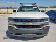 ✅ 2019 Chevrolet Silverado 1500 Work Truck • VIN: 2GCRCNEC0K1230630 • Lot: 80175185. Wystawiony na Copart z przebiegiem 81 281 mil. Bezpłatny archiwum sprzedaży aukcyjnych z USA i szczegółowy raport historii pojazdu na DreamBid. Zdjęcie 5.