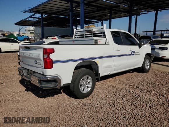 ✅ 2019 Chevrolet Silverado 1500 LT • VIN: 1GCRWCED8KZ349666 • Lot: 68882064. Wystawiony na Copart z przebiegiem 106 901 mil. Bezpłatny archiwum sprzedaży aukcyjnych z USA i szczegółowy raport historii pojazdu na DreamBid. Zdjęcie 3.
