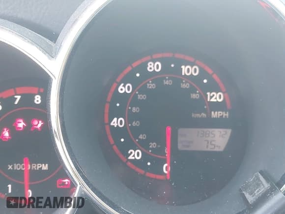 ✅ 2006 Toyota Matrix STD • VIN: 2T1LR32E46C559370 • Lot: 42460017. Listed on IAAI with 138,572 mi. Free auction sales archive from the USA and detailed vehicle history report at DreamBid. Image 7.