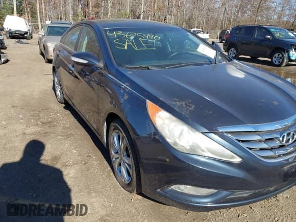 ✅ 2011 Hyundai Sonata Limited • VIN: 5NPEC4AC6BH172150 • Lot: 43675440. Listed on IAAI with 146,300 mi. Free auction sales archive from the USA and detailed vehicle history report at DreamBid. Image 6.