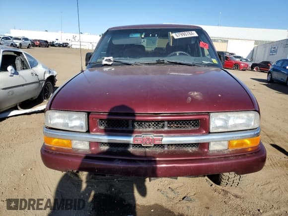 ✅ 2000 GMC Jimmy SLE Convenience • VIN: 1GKDT13W3Y2268110 • Lot: 67990784. Listed on Copart with 193,388 mi. Free auction sales archive from the USA and detailed vehicle history report at DreamBid. Image 5.