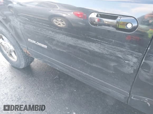 ✅ 2004 Ford Explorer XLT • VIN: 1FMZU73W94UB41860 • Lot: 43795344. Listed on IAAI with 162,558 mi. Free auction sales archive from the USA and detailed vehicle history report at DreamBid. Image 13.