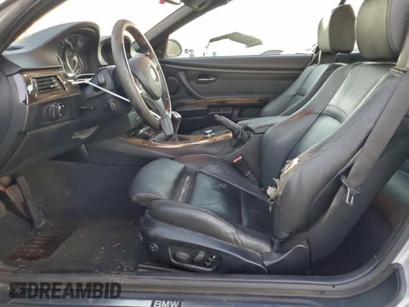 ✅ 2008 BMW 3 Series 328i • VIN: WBAWL13538PX11514 • Лот: 96127265. Опубликован ранее на Copart с пробегом 82 190 миль. Бесплатный доступ к архиву аукционных продаж из США и подробный отчёт об истории автомобиля на DreamBid. Изображение 7.