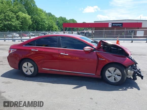 ✅ 2014 Hyundai Sonata Limited • VIN: KMHEC4A43EA116425 • Lot: 42198250. Wystawiony na IAAI z przebiegiem 118 558 mil. Bezpłatny archiwum sprzedaży aukcyjnych z USA i szczegółowy raport historii pojazdu na DreamBid. Zdjęcie 13.