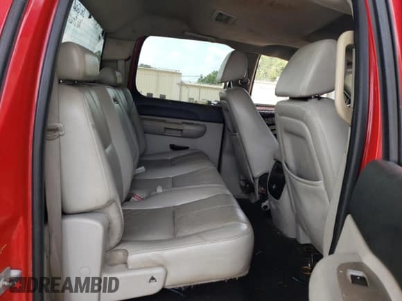 ✅ 2007 Chevrolet Silverado 2500HD 2LT • VIN: 1GCHK23657F502602 • Лот: 66417474. Опубликован ранее на Copart с пробегом Не указан. Бесплатный доступ к архиву аукционных продаж из США и подробный отчёт об истории автомобиля на DreamBid. Изображение 10.