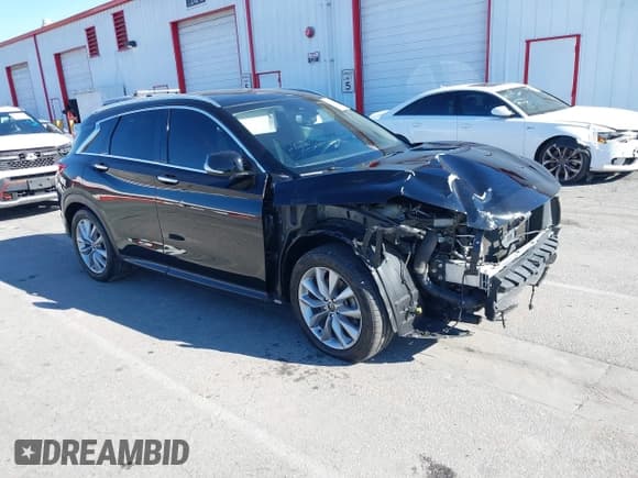 ✅ 2020 Infiniti QX50 Luxe • VIN: 3PCAJ5M15LF106046 • Лот: 43747055. Опубликован ранее на IAAI с пробегом 88 399 миль. Бесплатный доступ к архиву аукционных продаж из США и подробный отчёт об истории автомобиля на DreamBid. Изображение 1.