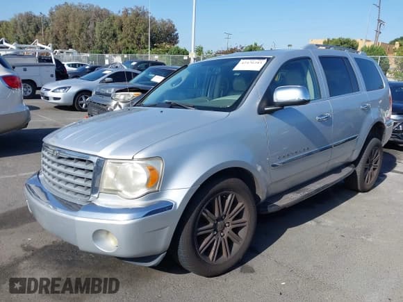 ✅ 2007 Chrysler Aspen Limited • VIN: 1A8HX58297F515810 • Lot: 42476283. Listed on IAAI with 244,588 mi. Free auction sales archive from the USA and detailed vehicle history report at DreamBid. Image 2.