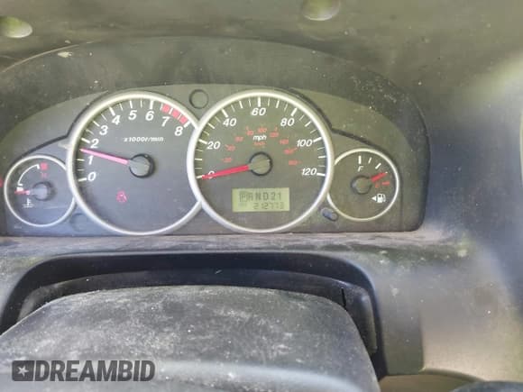 ✅ 2005 Mazda Tribute S • VIN: 4F2YZ04195KM43786 • Lot: 43575681. Wystawiony na IAAI z przebiegiem 212 773 mil. Bezpłatny archiwum sprzedaży aukcyjnych z USA i szczegółowy raport historii pojazdu na DreamBid. Zdjęcie 7.