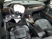 ✅ 2007 BMW 3 Series 328i • VIN: WBAWR33567PX79220 • Lot: 71395355. Wystawiony na Copart z przebiegiem 115 414 mil. Bezpłatny archiwum sprzedaży aukcyjnych z USA i szczegółowy raport historii pojazdu na DreamBid. Zdjęcie 8.