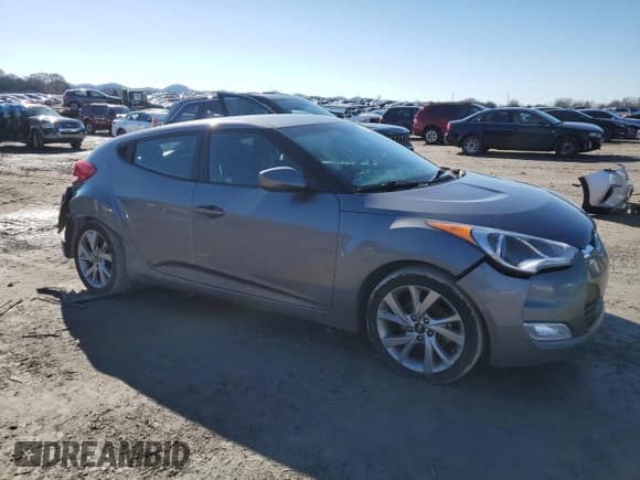 ✅ 2017 Hyundai Veloster • VIN: KMHTC6AD5HU307401 • Lot: 83854864. Wystawiony na Copart z przebiegiem 113 312 mil. Bezpłatny archiwum sprzedaży aukcyjnych z USA i szczegółowy raport historii pojazdu na DreamBid. Zdjęcie 4.