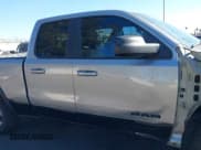 ✅ 2019 Ram 1500 Sport • VIN: 1C6SRFET3KN826343 • Lot: 43588354. Wystawiony na IAAI z przebiegiem 122 407 mil. Bezpłatny archiwum sprzedaży aukcyjnych z USA i szczegółowy raport historii pojazdu na DreamBid. Zdjęcie 14.