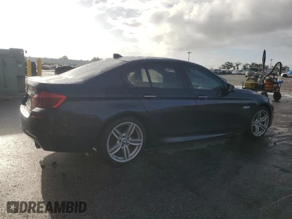 ✅ 2014 BMW 5 Series 535i xDrive • VIN: WBA5B3C53ED537239 • Lot: 85161205. Listed on Copart with 131,754 mi. Free auction sales archive from the USA and detailed vehicle history report at DreamBid. Image 3.