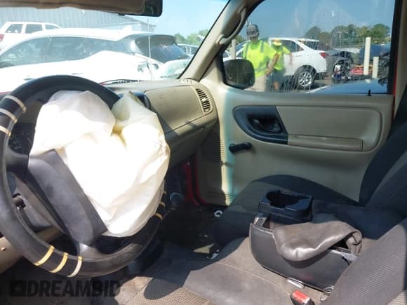 ✅ 2003 Ford Ranger XL • VIN: 1FTYR10U33PB07511 • Лот: 42582535. Опубликован ранее на IAAI с пробегом 243 541 миль. Бесплатный доступ к архиву аукционных продаж из США и подробный отчёт об истории автомобиля на DreamBid. Изображение 8.