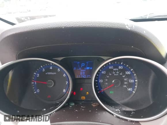 2014 Hyundai Tucson Limited with VIN KM8JU3AG4EU871212, listed as a IAAI auction lot 42869687 with 111,401 mi miles and . Bid and sale history available at DreamBid. Image 7.