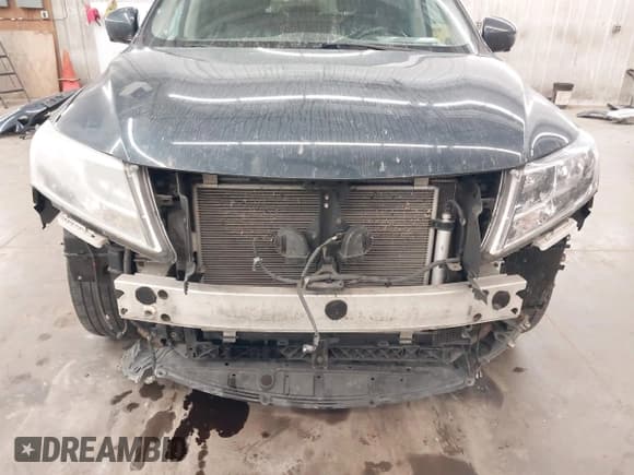 ✅ 2015 Nissan Pathfinder SL • VIN: 5N1AR2MM5FC712851 • Lot: 43283655. Listed on IAAI with 199,532 mi. Free auction sales archive from the USA and detailed vehicle history report at DreamBid. Image 6.