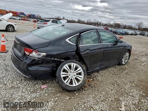 ✅ 2015 Chrysler 200 Limited • VIN: 1C3CCCAB6FN557338 • Lot: 93831235. Listed on Copart with 132,313 mi. Free auction sales archive from the USA and detailed vehicle history report at DreamBid. Image 3.