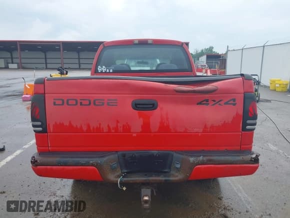 ✅ 2000 Dodge Dakota Sport • VIN: 1B7HG2AZ4YS711580 • Lot: 42400349. Wystawiony na IAAI z przebiegiem 216 057 mil. Bezpłatny archiwum sprzedaży aukcyjnych z USA i szczegółowy raport historii pojazdu na DreamBid. Zdjęcie 16.