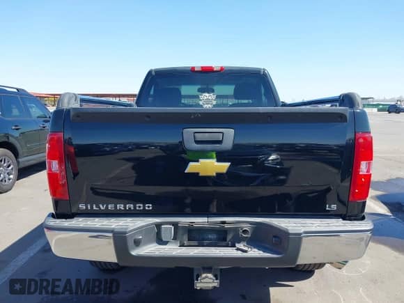 2008 Chevrolet Silverado 1500 Work Truck with VIN 1GCEC14X18Z229143, listed as a IAAI auction lot 42137278 with 115,708 mi miles and . Bid and sale history available at DreamBid. Image 17.