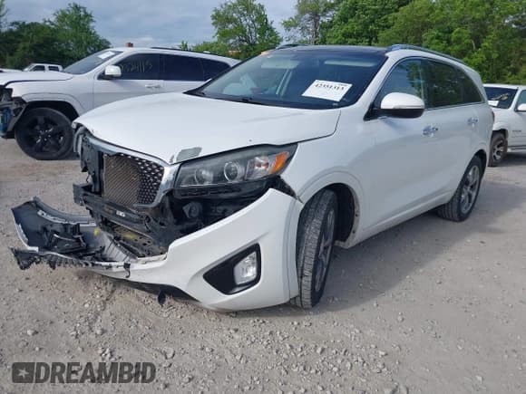 ✅ 2017 Kia Sorento SXL • VIN: 5XYPK4A58HG251610 • Lot: 42351313. Listed on IAAI with 147,527 mi. Free auction sales archive from the USA and detailed vehicle history report at DreamBid. Image 2.