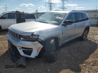 2022 Jeep Grand Cherokee with VIN 1C4RJYB6XN8758988, listed as a Copart auction lot 70422775 with 28,781 mi miles and Salvage title. Bid and sale history available at DreamBid. Image 1.