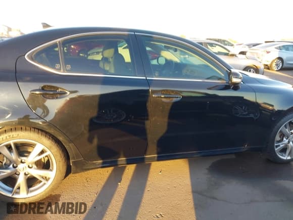 ✅ 2010 Lexus IS 250 • VIN: JTHBF5C20A5118408 • Lot: 43627358. Wystawiony na IAAI z przebiegiem 124 465 mil. Bezpłatny archiwum sprzedaży aukcyjnych z USA i szczegółowy raport historii pojazdu na DreamBid. Zdjęcie 13.